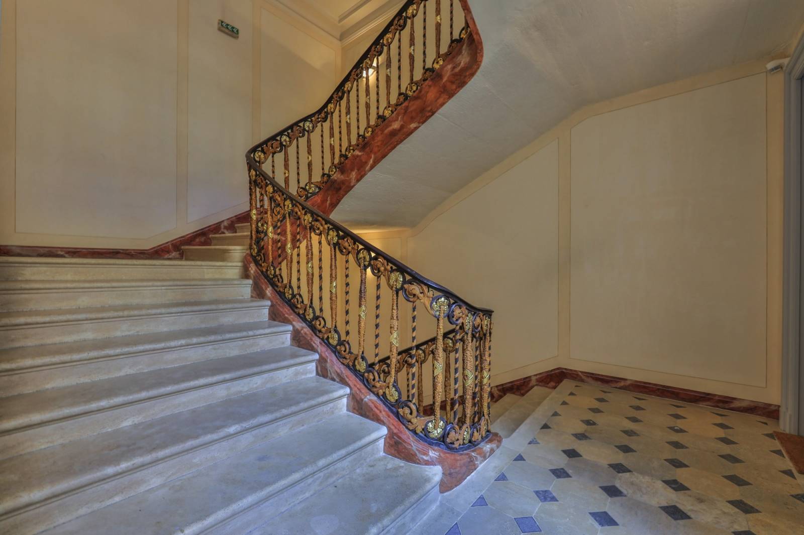 Vente hôtel particulier haut de gamme à Bordeaux