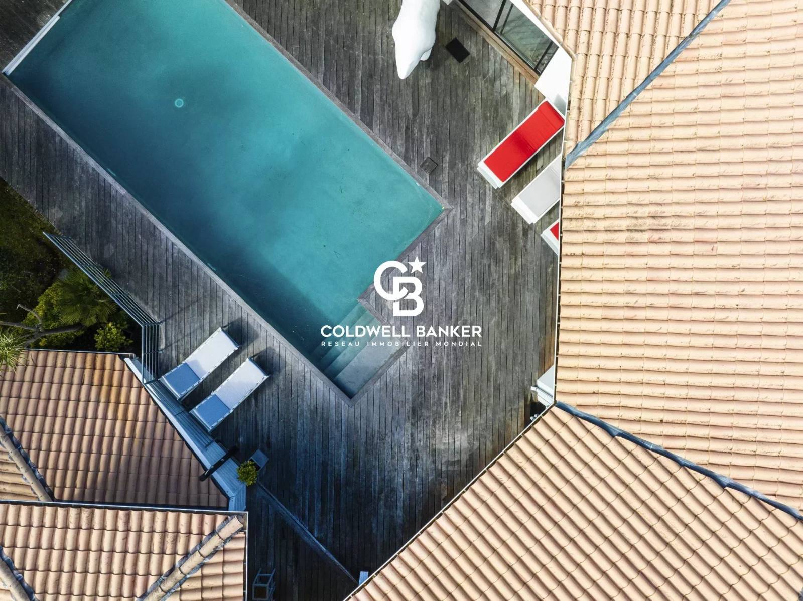 Propriétés de Luxe à Hossegor : Votre Destination pour les Maisons et Villas de Prestige avec Coldwell Banker